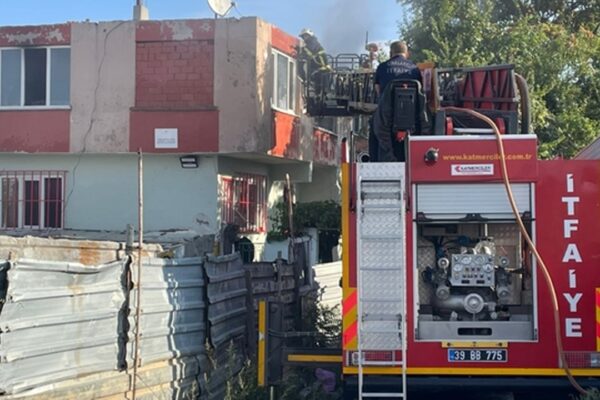 Kırklareli’nde Bir Evde Çıkan Yangın Söndürüldü