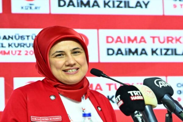 Kızılay Tarihinde İlk Kadın Genel Başkan Seçildi: Prof. Dr. Fatma Meriç Yılmaz Kızılay Başkanı Oldu