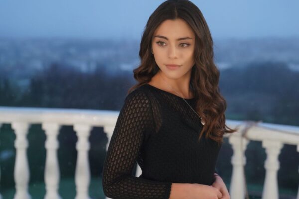 Kızılcık Şerbeti’nin Oyuncusu Sıla Türkoğlu’nun Eski Hali Görenleri Şaşkına Çevirdi