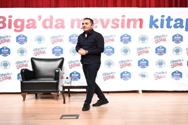 Klinik Psikolog Beyhan Budak Konferans Verdi