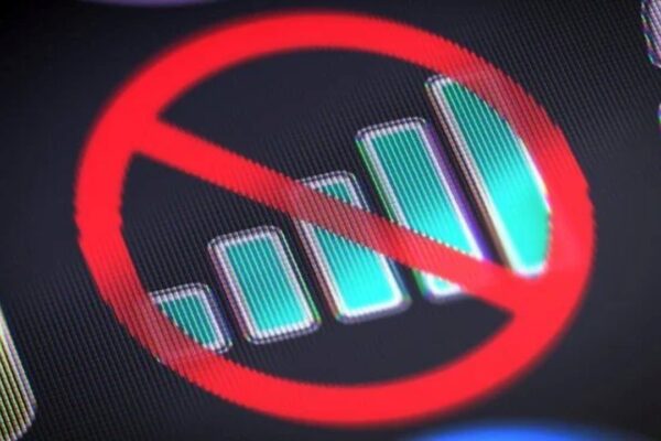 Koca Bir Kentte 3 Gündür Gsm Operatörleri Hizmet Vermiyor