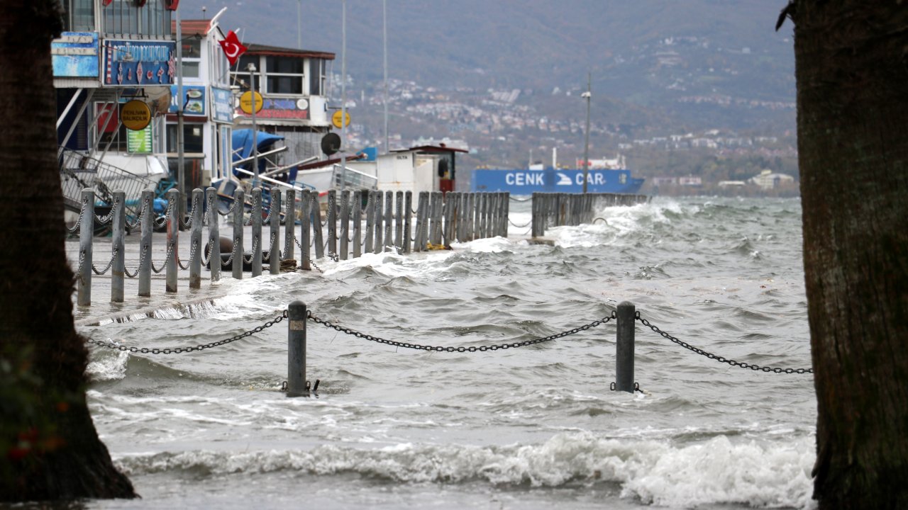 kocaeli valiliğinden olumsuz hava koşulları açıklaması 2 bin 191 personel görev yaptı