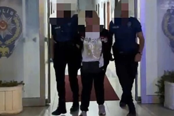 Kocaeli’de 62 Yıl Hapis Cezası Bulunan Dolandırıcı Yakalandı