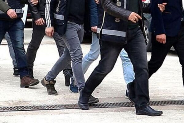 Kocaeli’de “İkiz Çek” Dolandırıcılığında 15 Şüpheli Tutuklandı