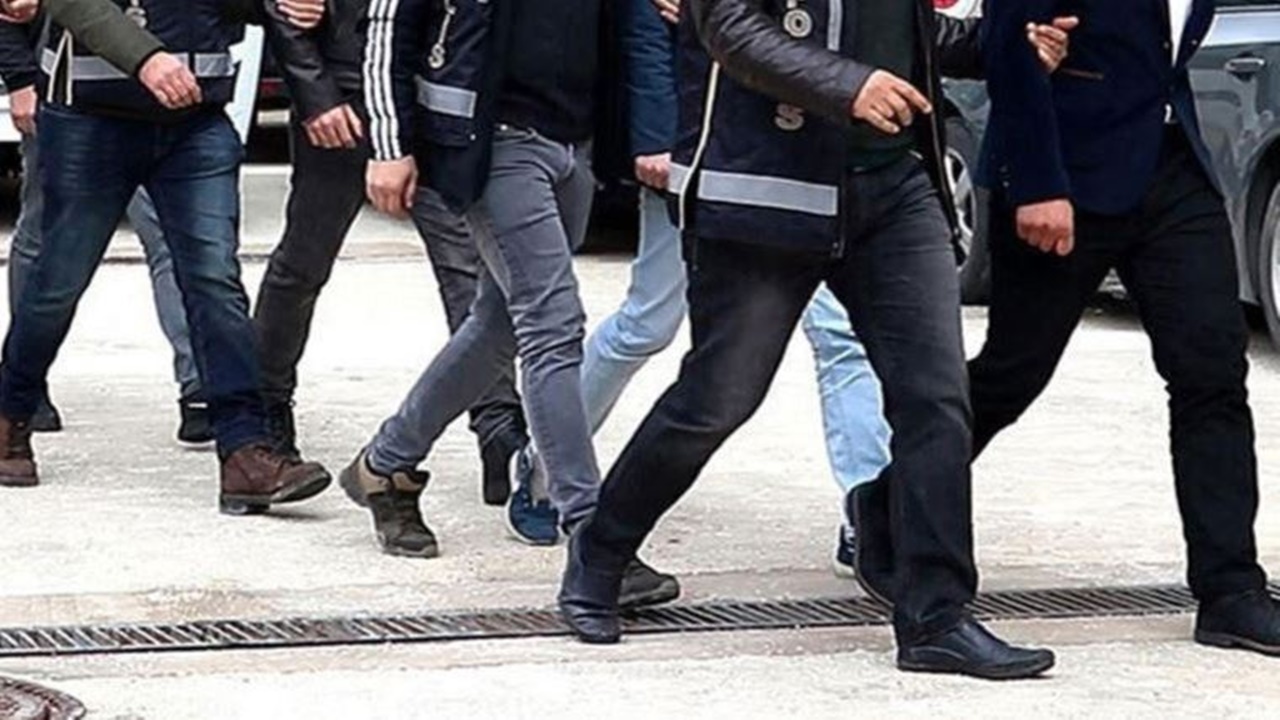 kocaelide İkiz Çek dolandırıcılığında 15 Şüpheli tutuklandı