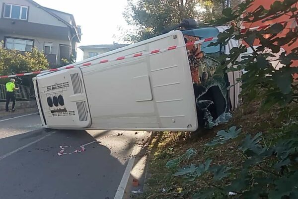 Kocaeli’de İşçi Servisi Kazası: Anne ve Kız Hayatını Kaybetti 6 Kişi Yaralı!