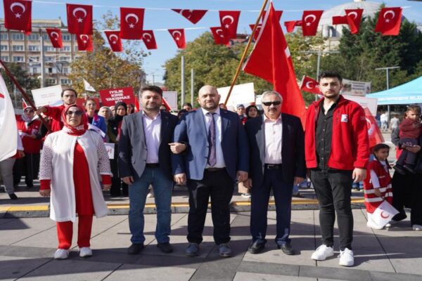 Kocaeli’nde Kızılay Haftası kutlandı