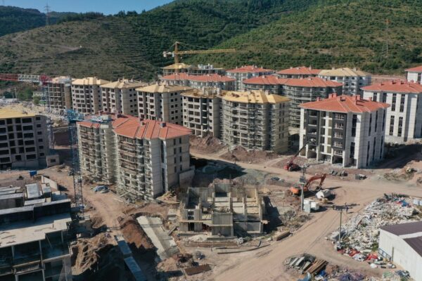 Körfez İlçesinde Kentsel Dönüşüm Hızla Devam Ediyor!