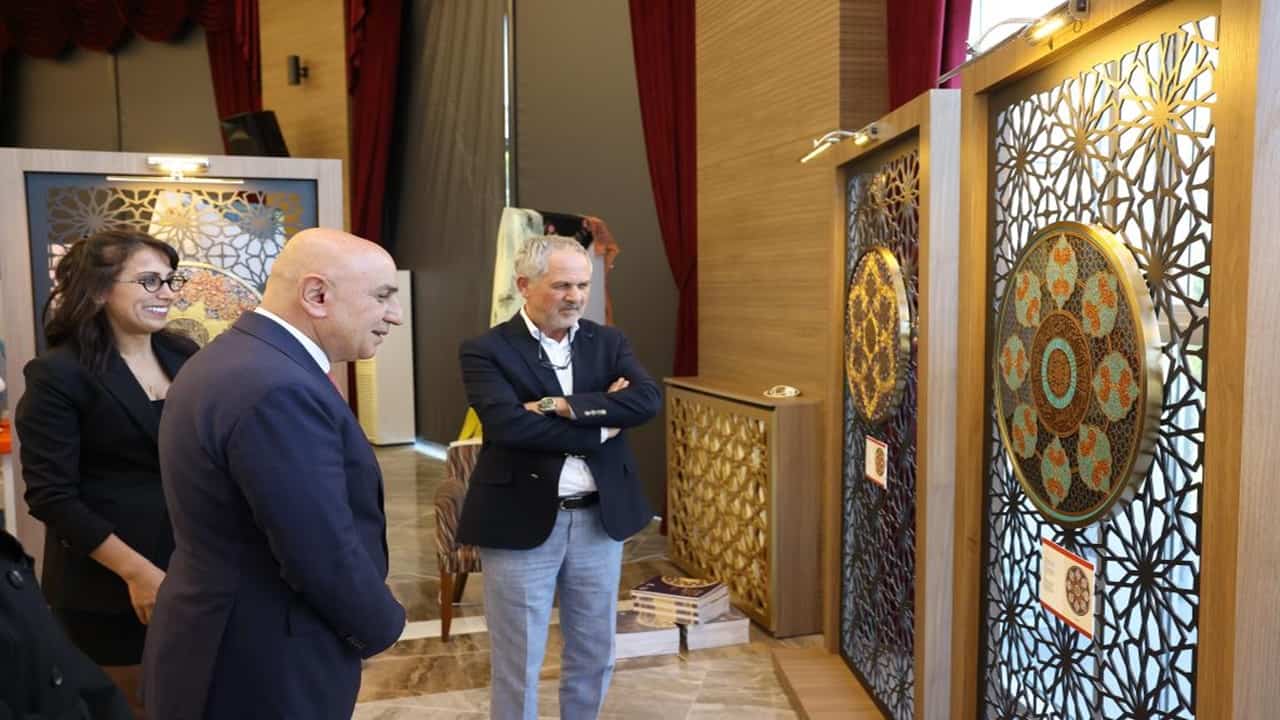kubadâbat sergisi keçiören sanat galerisinde sergileniyor