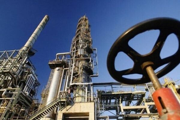 Küresel Petrol Arzı Aralıkta Günlük 490 Bin Varil Azaldı