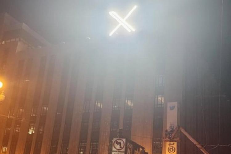 Kuş gitti, ‘X’ kondu!