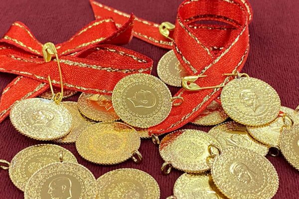 Kuyumcular Çarşısı Yatırımcılara Tüyoyu Verdi! Gram Altın 2000 TL, Çeyrek Altın 3000 TL Olacak