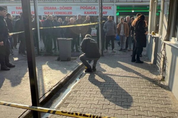 Kuzeni Tarafından Silahla Vurularak Yaralandı