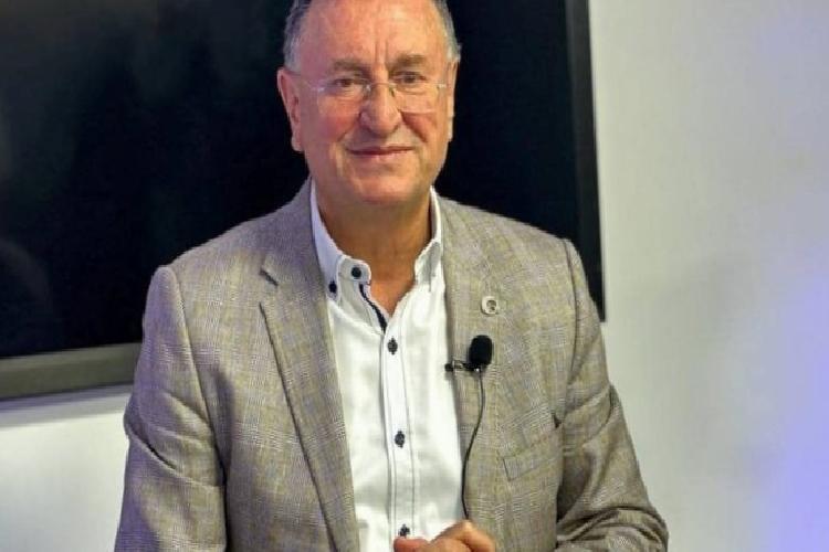 lider savaş İktidar hataya fitre üzere hisse ayırıyor