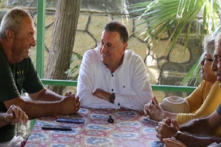 lider savaş yıkıma karşın en ucuz suyu veriyoruz