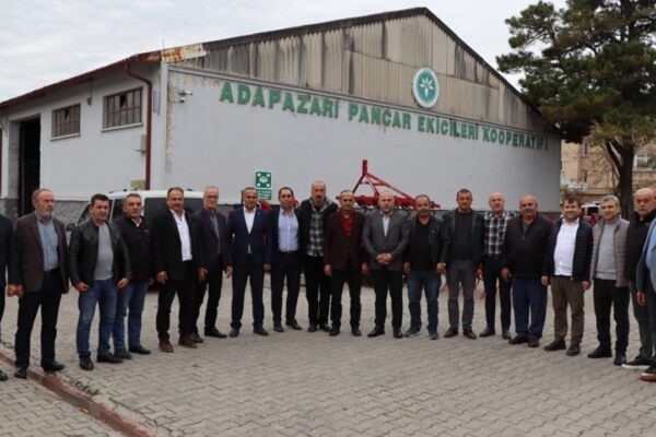 Mahalle Muhtarları APEK Başkanı Karasakal’ı Ziyaret Etti