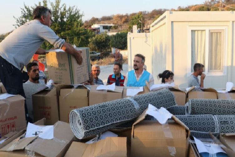 manisa saruhanlıda yangının yaraları sarılıyor
