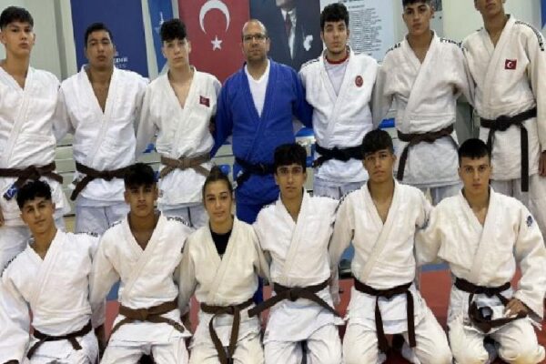Manisalı judoculardan 8 madalya