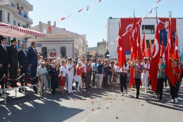 Manyas’ın Düşman İşgalinden Kurtuluşu Coşkuyla Kutlandı