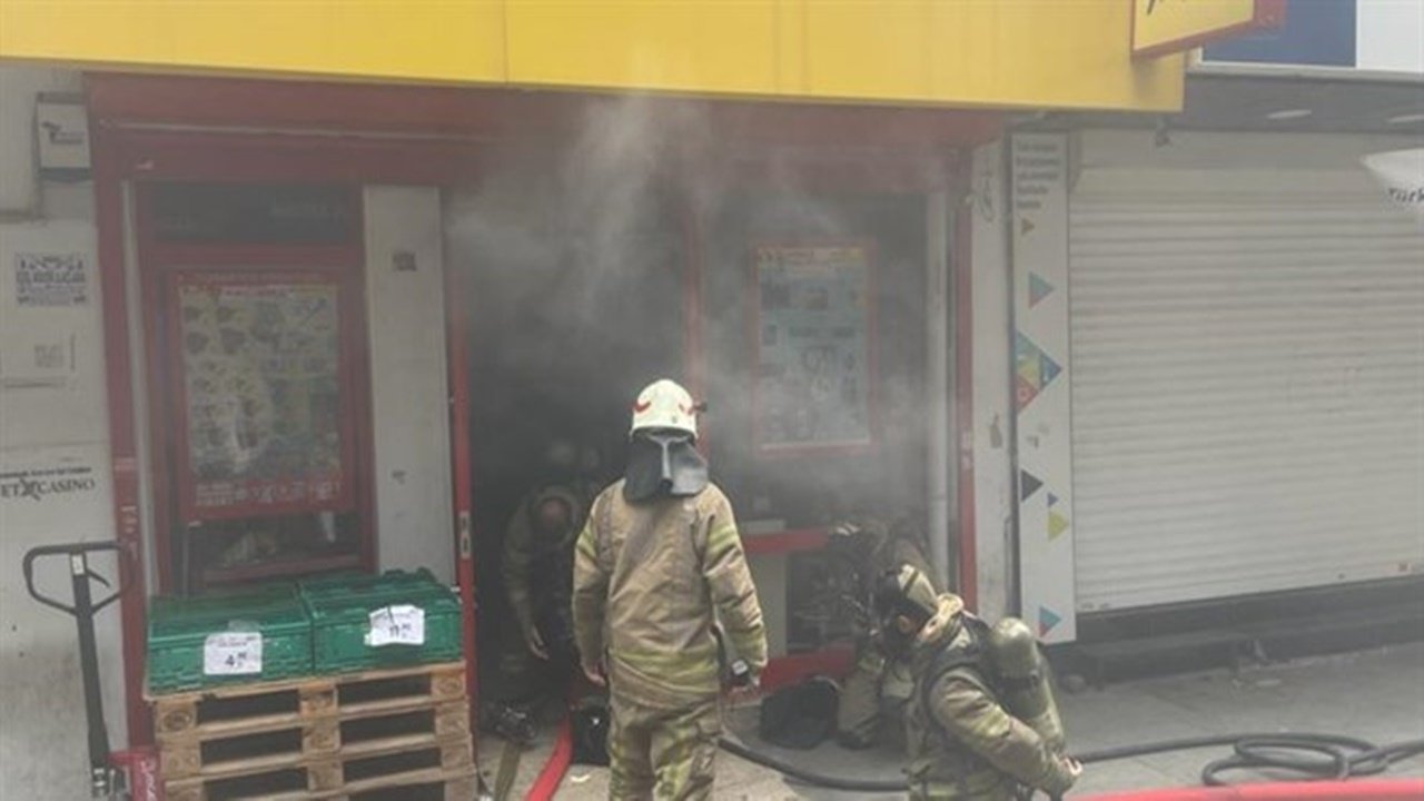 marketin deposunda Çıkan yangın söndürüldü