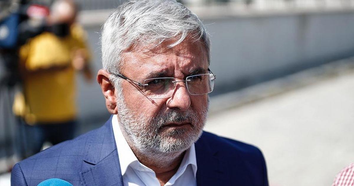mehmet metiner açtı ağzını yumdu gözünü rezaletin dibi