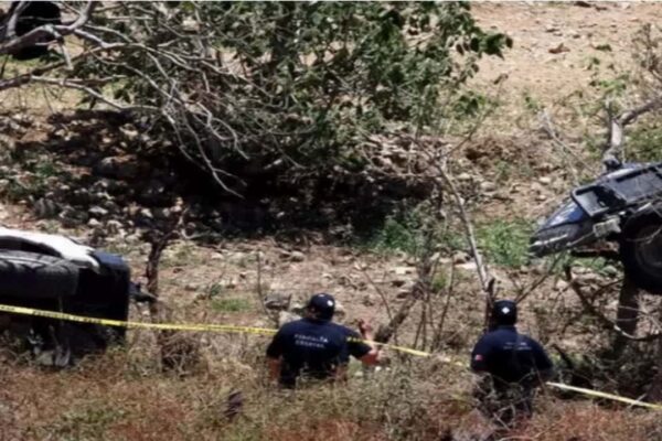 Meksika’da Polis Aracına Bombalı Saldırı Düzenlendi
