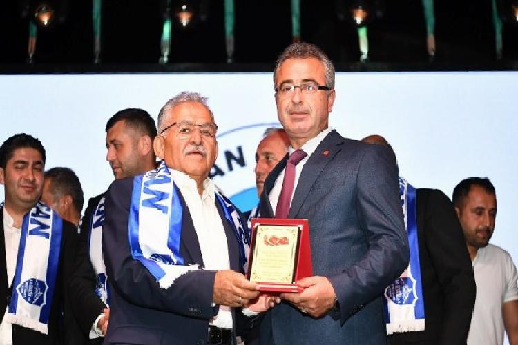 memduh büyükkılıçtan Özvatana doğal gaz muştusu