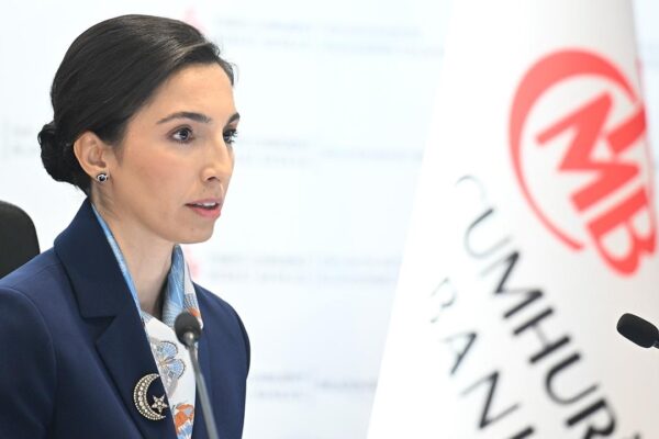 Merkez Bankası Politika Faizini 500 Baz Puan Artırdı