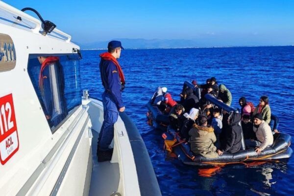 Midilli Adasına Gitmek İsteyen Göçmenler Kurtarıldı