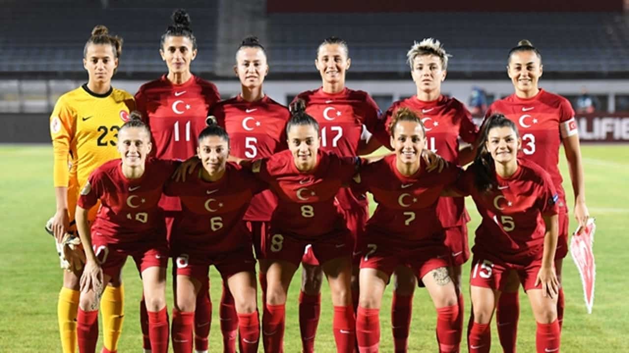 milli kadın futbol takımının aday kadrosu belli oldu