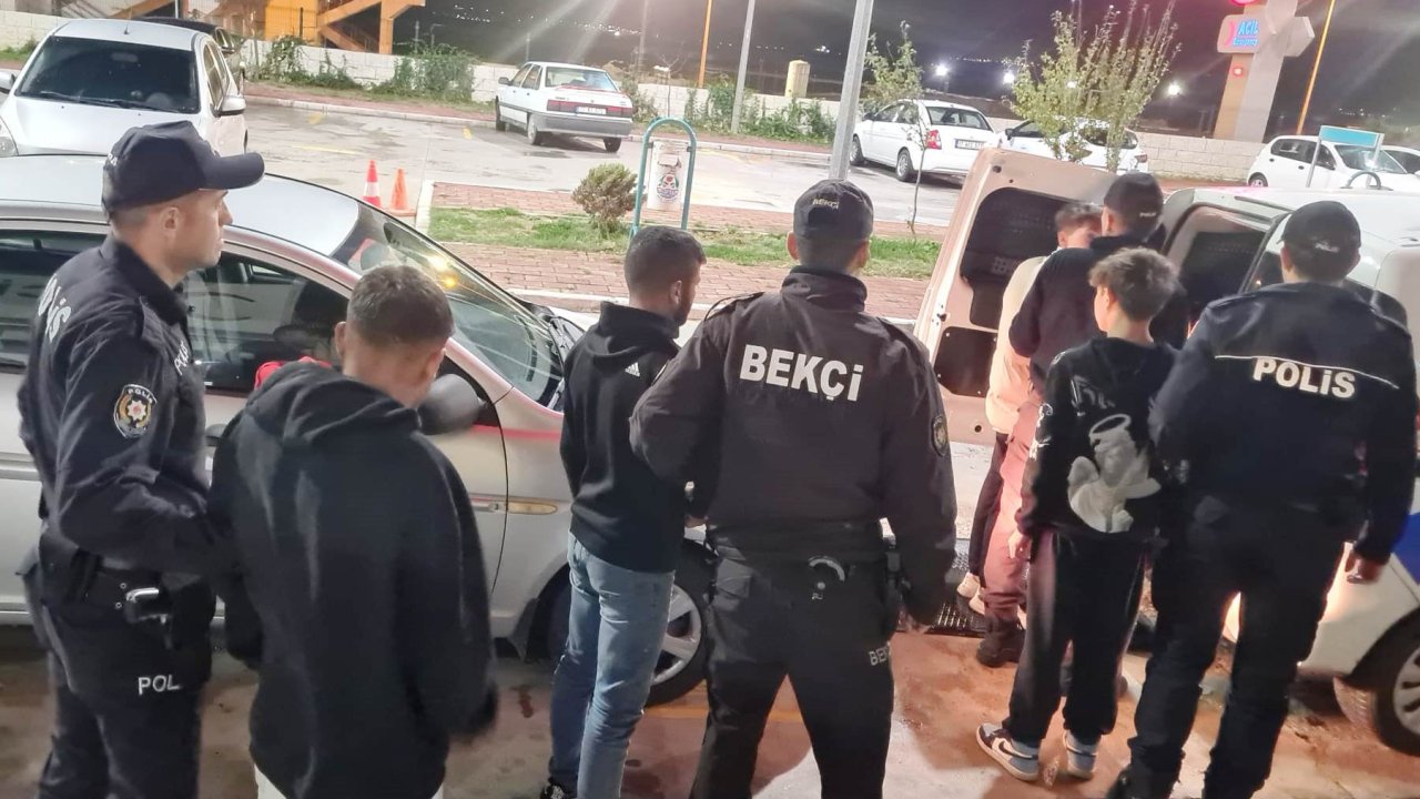 motosiklet hırsızlığı yapan 4 kişi tutuklandı