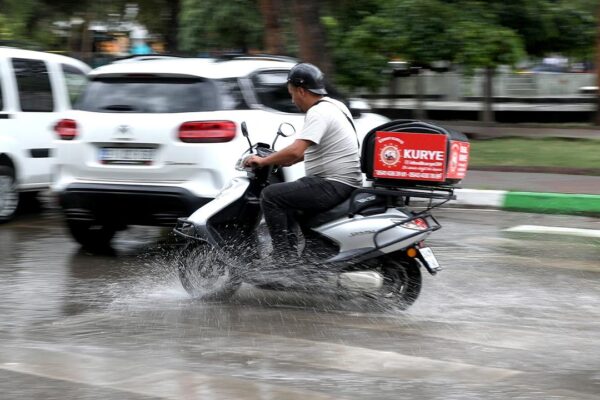 Motosiklet Ve Elektrikli Bisikletlerin Trafiğe Çıkış Yasağı Kaldırıldı