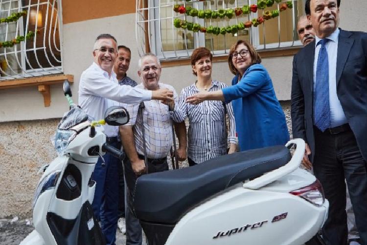 motosikleti çalınan engelli ikili yenisi alındı