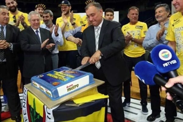 Murat Ülker’den Fenerbahçe’ye Dudak Uçuklatan Bağış