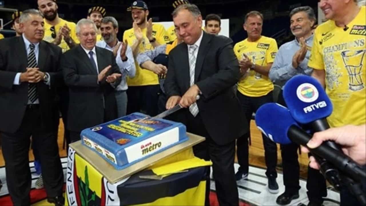 Murat Ülker’den Fenerbahçe’ye Dudak Uçuklatan Bağış