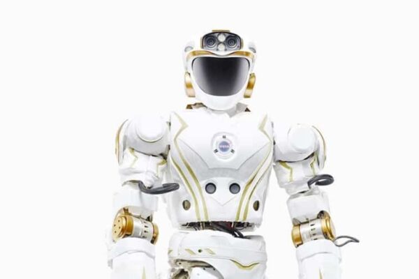 NASA İnsansı Robot Astronot Çalışmalarına Başladı
