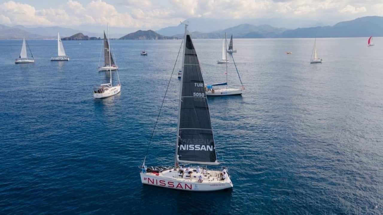 nissan türkiye yelken takımı bosphorus cupta İki kategoride birinci oldu