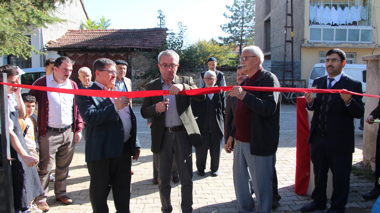 Öğrenciler yararına kermes düzenlendi