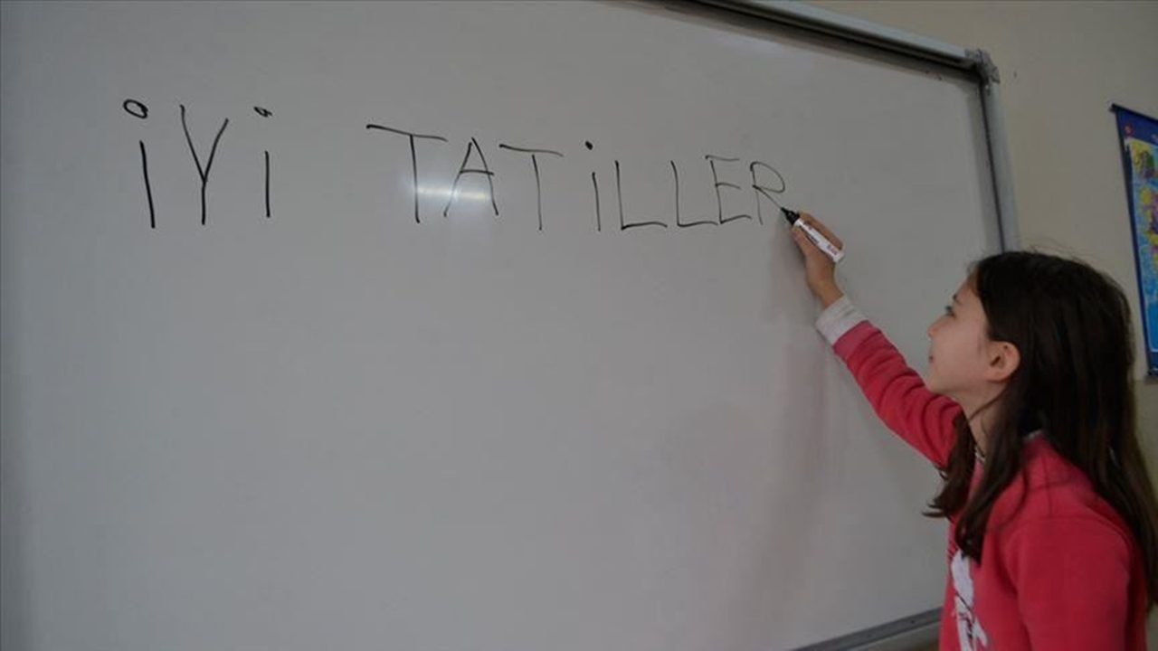 Öğrencilerin ara tatili başladı