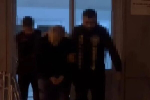 Öğretmenleri Darbeden Şüpheliler Tutuklandı