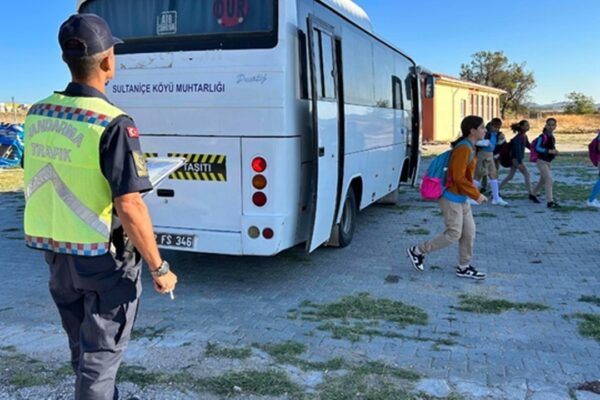Okul Servisleri Jandarmalar Tarafından Denetlendi