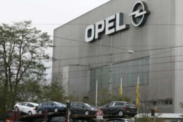 Opel Yeniden Cezayir Pazarına Girdi