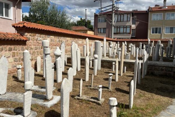 Osmanlı Dönemi Mezarlıkları Aslına Uygun Onarıldı