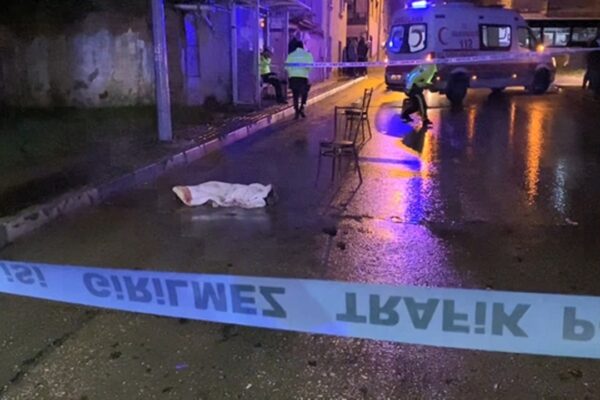 Otomobilin Çarptığı 3 Yaşındaki Çocuk Yaşamını Yitirdi