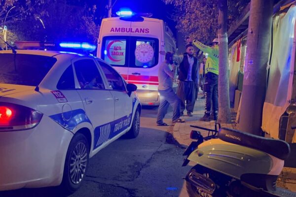 Otomobille Çarpışan Motosikletin Sürücüsü Yaralandı