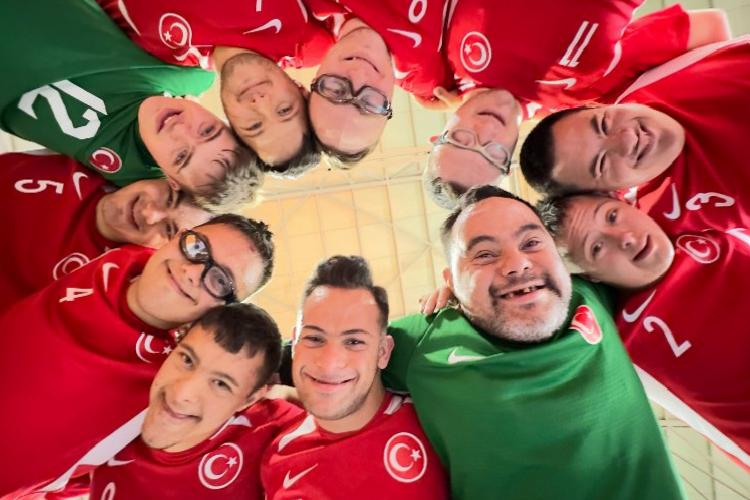 Özel atletler avrupaya konyada hazırlanıyor