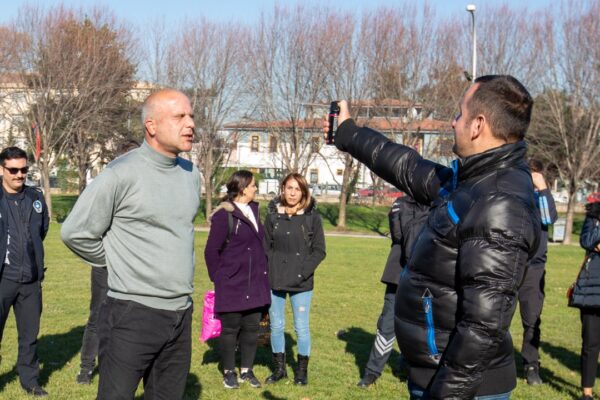 Özel Güvenlik Personeli Biber Gazını Kendilerinde Test Etti