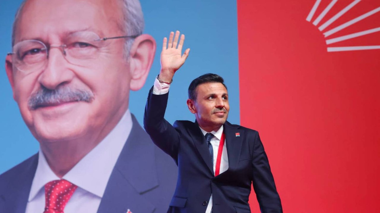 Özgür Çelikten kılıçdaroğlunun tebrik tweeti atmamasına yanıt