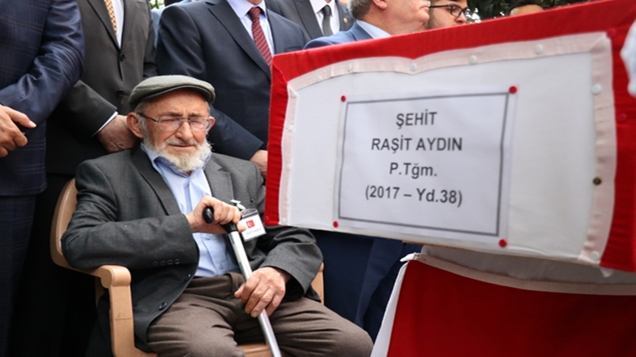 pençe harekatı Şehidi raşit aydının adı ana sınıfına verildi