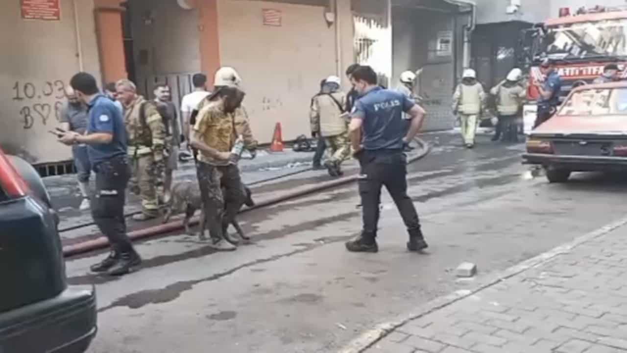 Pendikte Oto Tamirhanesinde Patlama 7 Yaralı